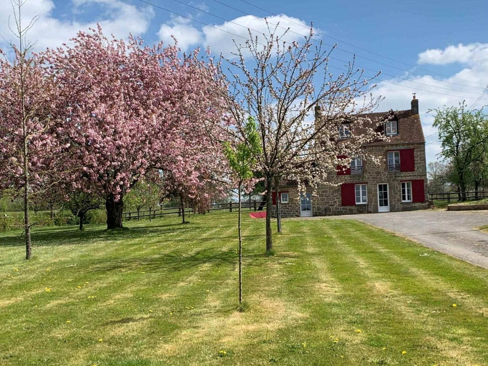 Maison Normande Renovee Avec Grand Jardin, Ideale Pour Famille, Proche Lac Et Randonnees - Fr-1-497-143 Villa Menil-Gondouin Kültér fotó